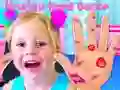 Laro Doktor Nastya: Doktor ng Kamay online