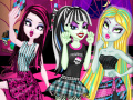 Laro Hamunin ang Instagram: Monster High vs. Disney Princesses online